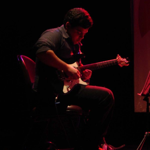 Marcelo Gargaglione e Luis Maffei ao vivo no Teatro do Centro Cultural Justiça Federal - 7/12/2005